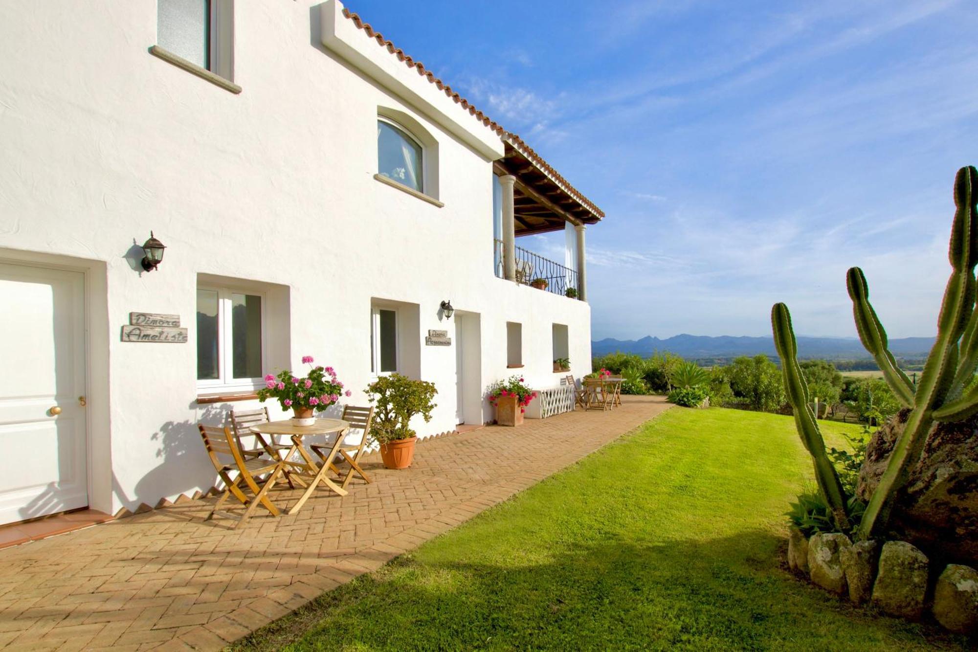 Apartamento La Dimora Di Amaranta Baja Cerdeña Exterior foto